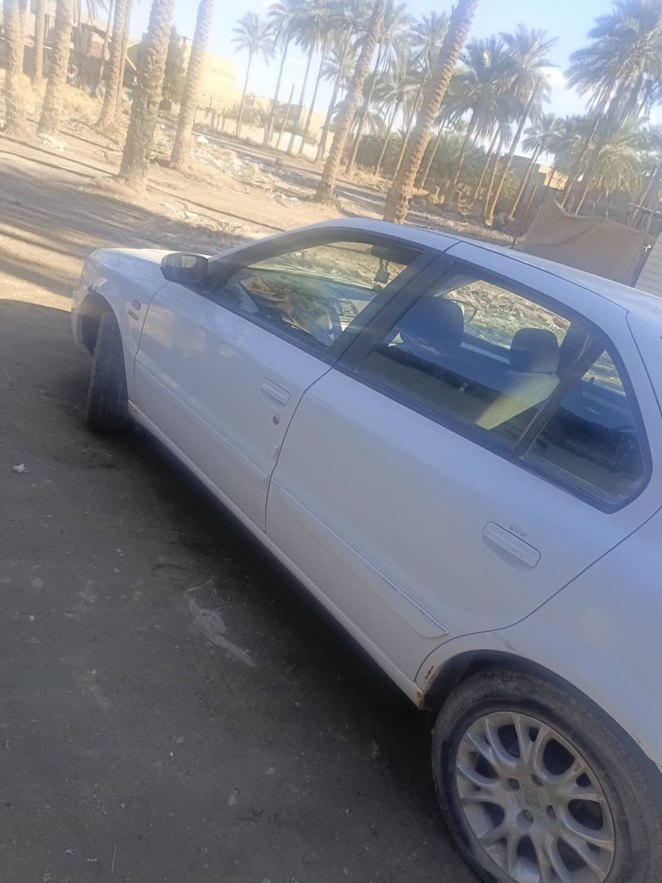 سلام عليكم سمند سورن 2017 سياره استخدام واحد السياره كلشي بيه على وضع الشركه السيارت مال بيت سعر 55 وبيها مجال السياره مكفوله من الصبغ وتبديل وبارد 
 وجراد  ***********
