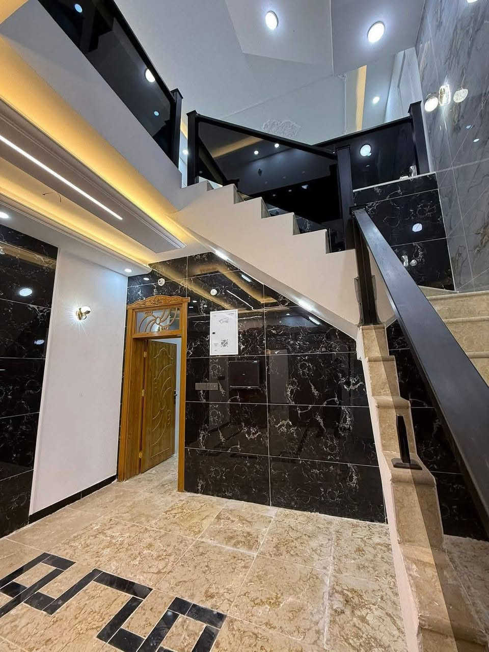 ‏‎‏دار للبيع او المراوس في النجف الاشرف
حي السلام
مساحه الدار  ١٠٠ م 
شارع ١٠
قرب شارع المطبات

‏‎  للاستفسار مراجعة مكتب العطاء للوساطه العقاريه في حي الجامعه شارع ابو حكمت مجاور باقر مول 
او الاتصال 
‏‎*********** (يتوفر واتساب)
