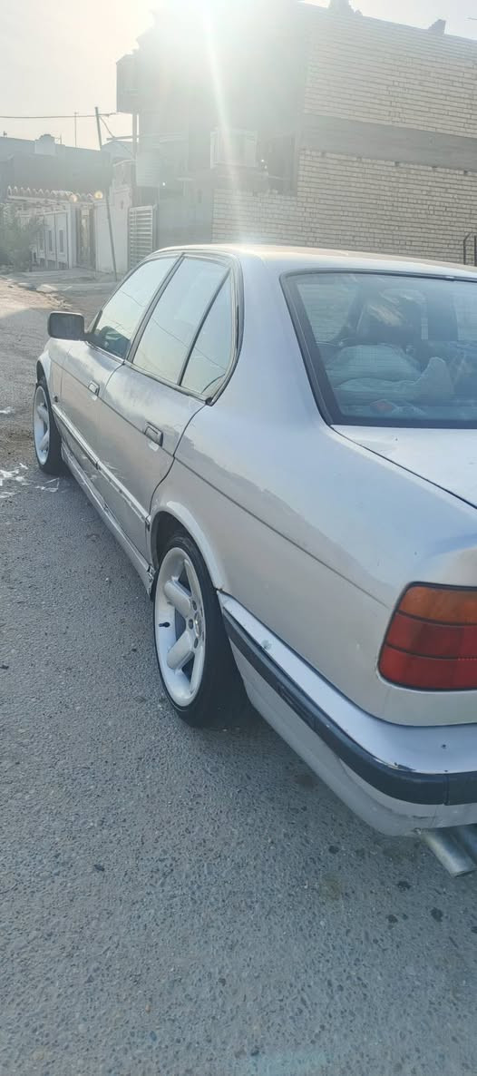 سلام عليكم ... 
سياره BWM 1990..
نضيفه شوفت عينك نقصه صبغ..لا خياس ولا حادث مكاني حله الاسكندريه سعره ٤٥ وبيه مجال المحمودية, بابل


**إذا كنت صاحب هذا الإعلان وتريد حذفه لأي سبب، رجاءا أرسل رسالة إلى الدعم الفني**