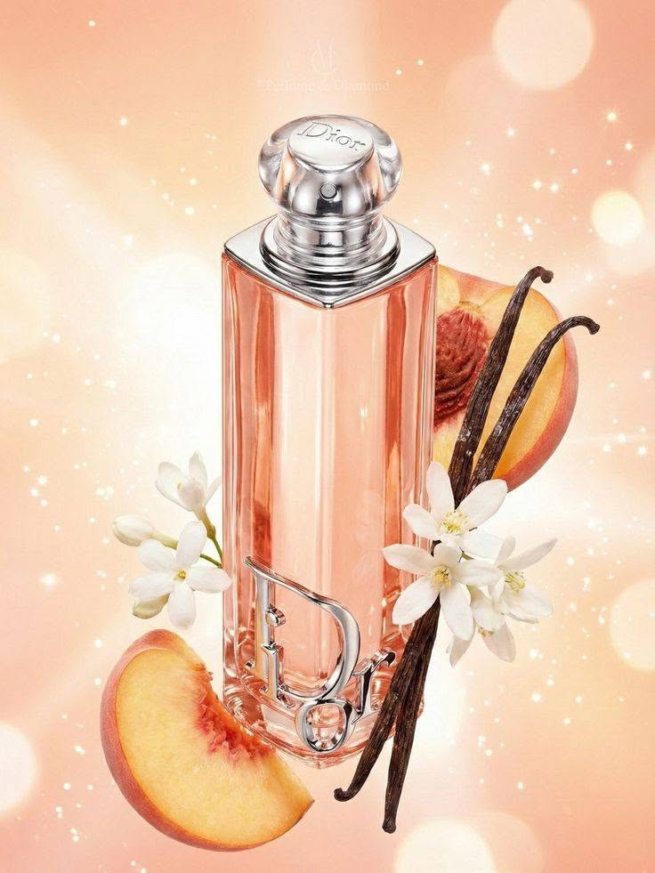 توفر عطر ديور أديكت بيتشي جلو (Dior Addict Peachy Glow) 
هو عطر نسائي جديد من دار ديور، تم إطلاقه في عام 2025.
يتميز العطر بمزيج عطري يجمع بين الياسمين ونفحات الخوخ والفانيليا.

يأتي العطر في زجاجة أنيقة مزينة بشعار "CD" الفضي الشهير، ويوصف بأنه عطر زهري فاكهي لذيذ.
يتوفر العطر في أحجام مختلفة، منها 50 مل، ويعتبر إضافة نابضة بالحياة لمجموعة عطور ديور أديكت.
متوفر ب٣ نكهات  
ماستر كواليتي طبق الاصل 
1-Purple Glow
2-Rosy Glow
3-Peachy Glow
سعر القطعه 18 الف 
كميات بيها مجال 
توصيل لجميع المحافظات


**إذا كنت صاحب هذا الإعلان وتريد حذفه لأي سبب، رجاءا أرسل رسالة إلى الدعم الفني**