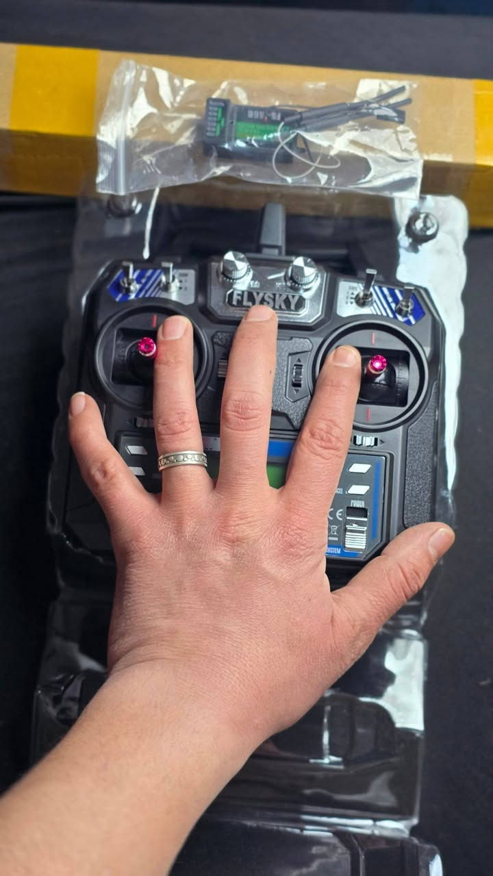 فلاي سكاي ' بهذا الشكل اكتبلي سعر من حض وبخت و بلعافية

***********
