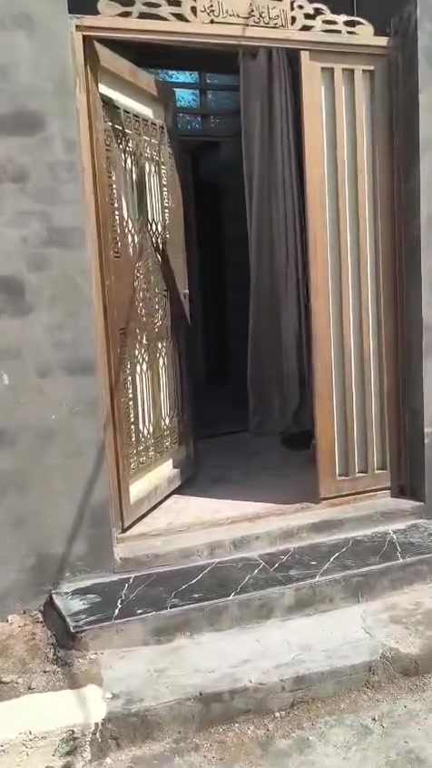 بسم الله وعلى بركه الله ،،
يعلن مكتب دلالية الزراعي في حي ميسان زراعي ،،،
بيت للبيع مساحته 100متر ،،،
فرصة استثمارية وذهبية جينها الكم متابيعنا،،
في الكوفه قرب معمل الموز ،،
بيت بناء جديد ومرتب جدا،،
ثلاث غرف نوم وصاله ومطبخ واستقبال وحمام وساحه بيت ،،
بيت طابقين ،،
للاستفسار الاتصال بالرقم ***********،،،
مامتواجد على الفيس اتصل عليه لو تعال للمكتب ،،
