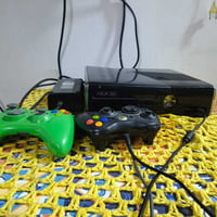 إكس بوكس ٣٦٠ • يدين أصليين • نضيف جداً