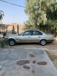 بي ام دبليو ٥٢٥ • موديل ١٩٩١ • رقم فحص صلاح الدين