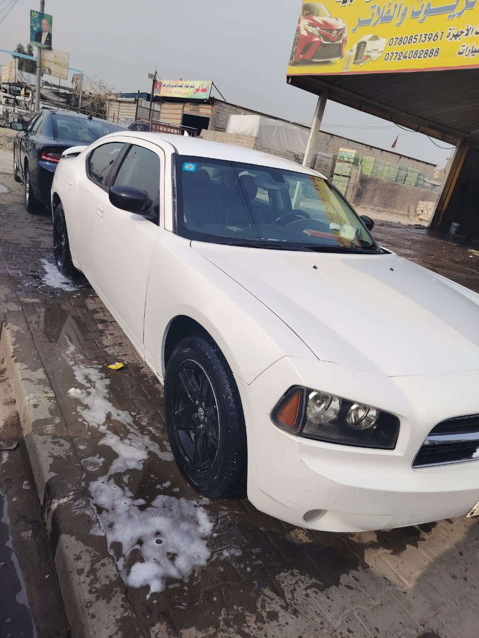 سلام عليكم جارجر 10 للبيع وارد خليجي فول السيارة عده الفتحه حلوه و كشنات جلد غرفه كلش نظيفه السياره بيه قطعتين بنيد و جوملغ ايمن بس صبغ بدون تبديل السيارة جاهزه سعر 125 وبيه مجال مكاني نجف كوفه ***********  -  ***********
