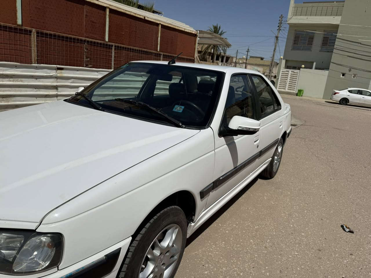السلام عليكم عندي بيجو بارس الشركة العامه  2023 مكفوله كفاله عامه من الضربه والصبغ والتبديل 
ماشيه 49 الف KMسياره جديده كلش ومال بيت 
فول مواصفات 
كشنات كهرباء 
قطعتين تبريد 
مري شفط 
اشاير بل مري 
صندوك كهرباء 
دبل سنتر 
شاشه  
كامره دواره 
حساسات خلفيه 
تحكم استيرن جهتين 
تبريد لمس 
باتري جديد 
تخم تاير جديد 
وباقي المواصفات معروفه 
رقم نجف دولي ب اسمي تحويل ب اي مكان السعر 76 ورقه وبيه مجال حق الجيه 
رقمي *********** متوفر واتساب
