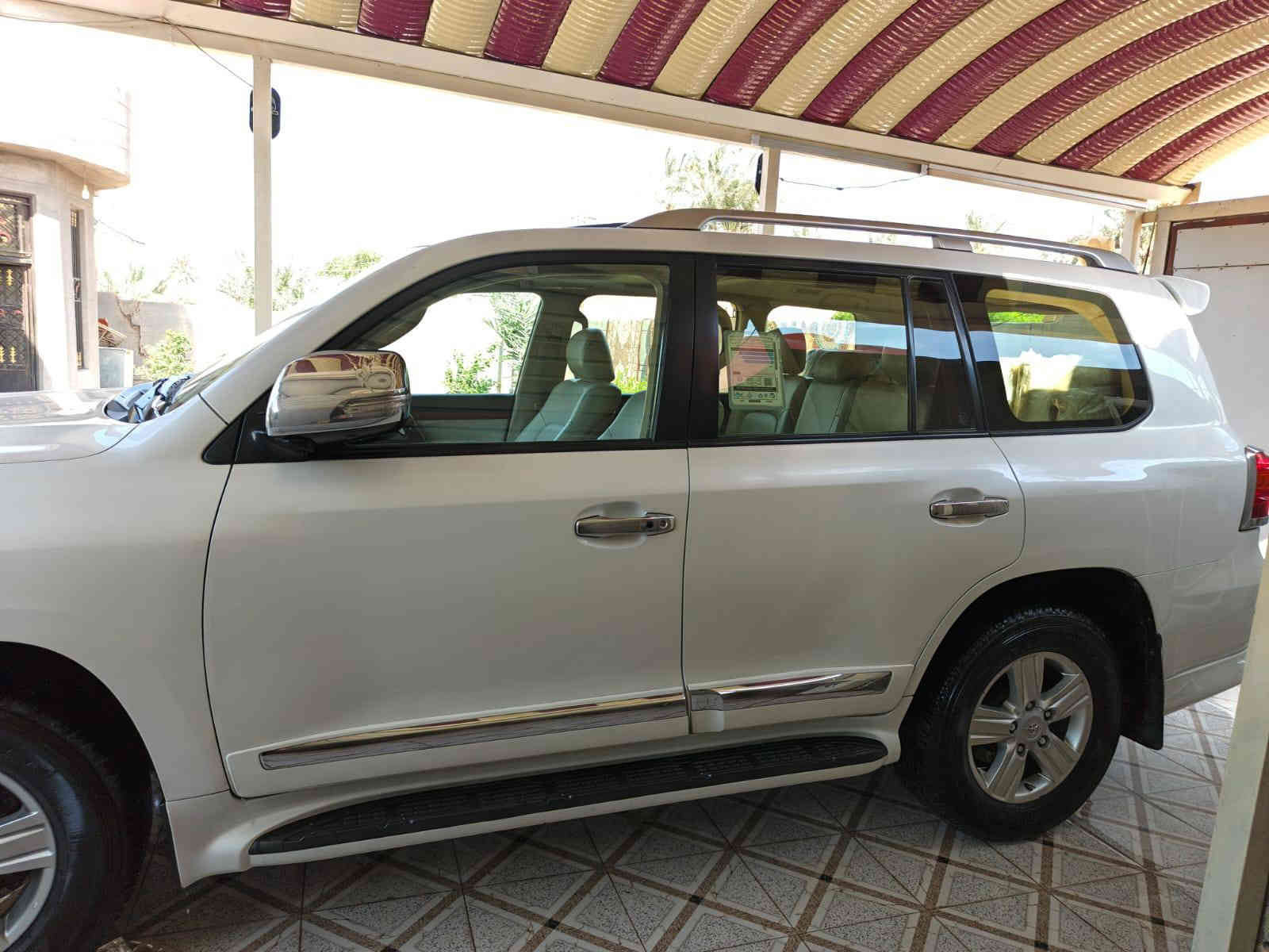 السلام عليكم
🔴لاندكروزر 2013 بريم اصل 

‏LAND CRUISER PRIME 2013🔴

🔴 السعر مذكور بالأسفل

🔴السيارة فول مواصفات 1/1

🔴 السيارة ماشيه 120,000 حقيقي

🔴 صدر امامي جديد والخلفي جديد 

🔴بصمة تشغيل 

🔴 بصمة ابواب وصندوگ يعني 5 بصمات

 🔴تشغيل عن بعد 

🔴مري شفط

 🔴مري قلاب

🔴 رادار أمامي

🔴 لايتات زينون

🔴 ٣ قطع تبريد

🔴 دوسات ليزري ازرق

 🔴 اشاير ترحيب 

🔴 الجام والبانوراما يغلق مع القفل

 🔴سلايد روف (بانوراما) 

 🔴كشنات جلد بيجي

🔴ايرباك 8

 🔴زراكات لايت 

🔴كشن كهرباء

🔴كامرة خلفية

 🔴حساسات امامية

 🔴حساسات خلفية 

 🔴ثلاجة

 🔴طفاية

🔴محرك V6

🔴فول تحكم ستيرن جهتين

🔴 رقم سليمانيه ــ مميز 63 65 
🔴سنويه لل 31 تريد وكاله تريد تحويل

🔴تخم تاير نضيف DUNLOP ياباني

🔴كير ومكينة  كله مكفول 

🔴السيارة مكفولة كفالة عامه

🔴 فقط بيه ٣ اماكن بارد اثر رصعة وحتى ما مبينات 

🔴 السعر 37,500 $ يعني375 ورقة وبيها مجال 

🔴 مكان،السياره،الديوانية 

🔴الرقم ***********
🔴الرقم ***********
