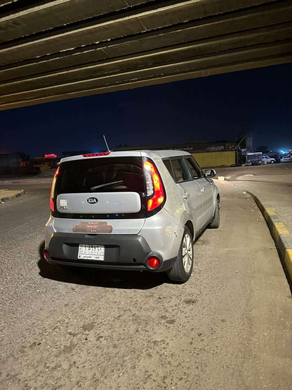 السلام عليكم
صول 2016 رقم نجف باسمنا سنوية 28
سيارة جاهزة على اخر حبة ما ناقصها شي
كير محرك تبريد حدادية 
مكينة 1600 GDI 
السيارة بيها تبديل باب جنطة وصبغ جاملغ خلفي وجارد
السعر 101 وبيها مجال بسيط حگ الجية
للاستفسار ***********
