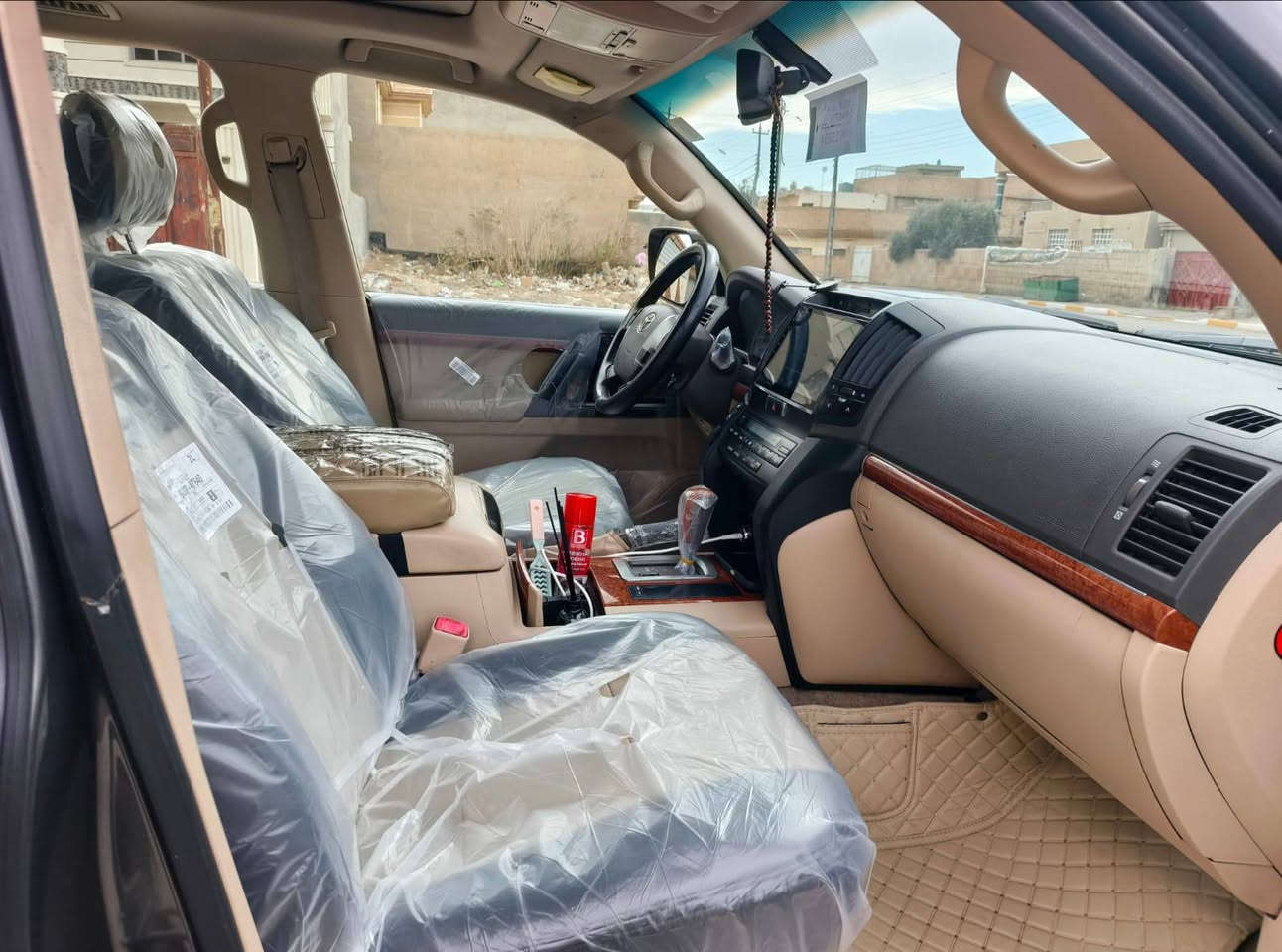 الاندكروز للبيع ٢٠١٤ رقم بغداد بسمي سياره جديده فول مواصفات مكفوله من طخه او تبديل ٨ ارباك  تشغيل على بعد حساسات  بصمات العنوان بغدادالطارميه الهاتف ***********
***********
