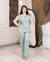 تراك نسائي • خامة زبدة • فري سايز ٨٠ كيلو