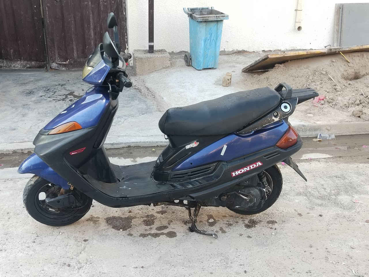 للبيع فراشة رمبه وكله شغاله قفل ستيرن قفل جنطة لأيت أشارة هورن كلهه علة وضع لرمبة السعر 450 المكان بغداد حي لعامل ***********
