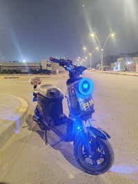 R9 موديل ٢٠٢٥ • سرعة ٩٩ • بطاريات ٥أمبير ٢٢