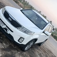 سورنتو موديل ٢٠١٥ محرك ٦ سلندر ٧ راكب  مكفول بدون صبغ او تعديل  بصمة ا...