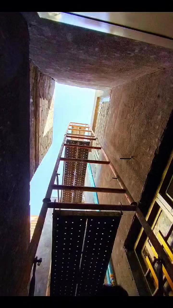 الحمد لله 
تمّ تشطيب 🔧 بيت سكني 🏡 بأحدث الطرق والمواصفات الفنية العالية ، لضمان خدمة متكاملة وجودة ممتازة ✨ . 

📞 للاتصال و الاستفسار واتساب : ***********
                                                ***********

📍 العنوان : قضاء المحاويل / ناحية الإمام / حي الأمير .
