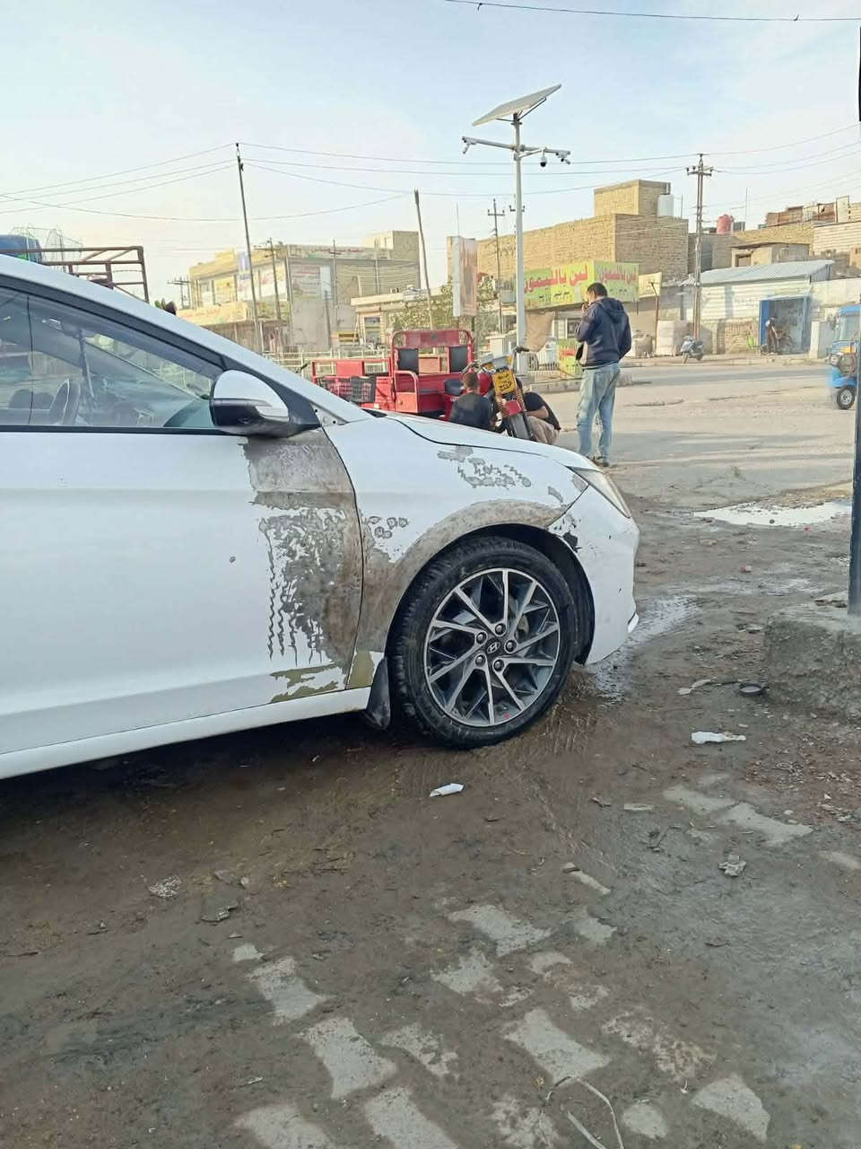 السلام عليكم النترا ١٩ خليجي ماشيه ١٢٣ فول ١على واحد ميحتاج اذكر مواصفاته مكينه ألفين دوش كير ATالمرغوب اربع انظمه قياده كل المواضفات بيها هذا حادثه بلباب ورجع عليه سياره وتعمرت  حار ونصبغن وبنيد وجاملغ ثاني توحيد لون سعرها ١٣٨$وبيها مجال قليل رقم بغداد حره سنويه ٣٠ مكانها العماره رقم ***********
