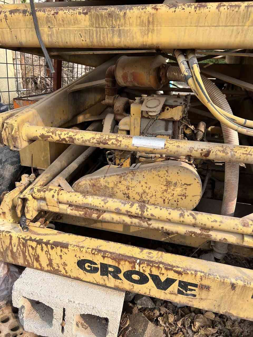 سلام عليكم
رافعه مقص ارتفاع 9 متر  
للاستفسار الاتصال على 
***********
