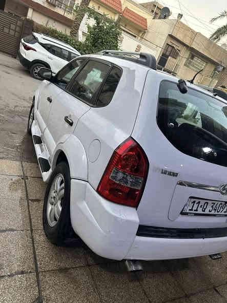 توسان امريكيه 2007 ضرر جاملغ خلفي بدون دواخل سته سلندر 2700 فور ويل سياره جاهزه تحويل مباشر سعرها 108 قفل عنواني المنصور ***********
