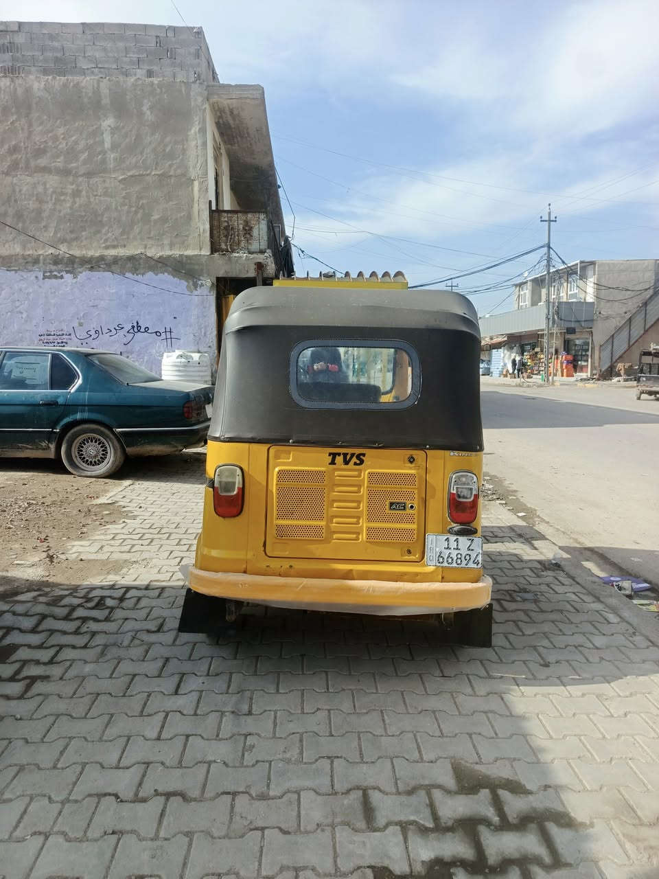 سلام عليكم شباب تكتك  TVS للبيع موديل 2018 بشهر 11 تكتك خير من الله مكينه ذابهه جديده تخم تايرات لا ضربه ولا طخه كهربائيات كلهه شغاله تحويل ثاني يوم مكانهه محموديه سعر 4250وبيهه مجال حك جيتك يعني جوه السوك رقم الهاتف *********** رجآ المو شراي لا يخابر
