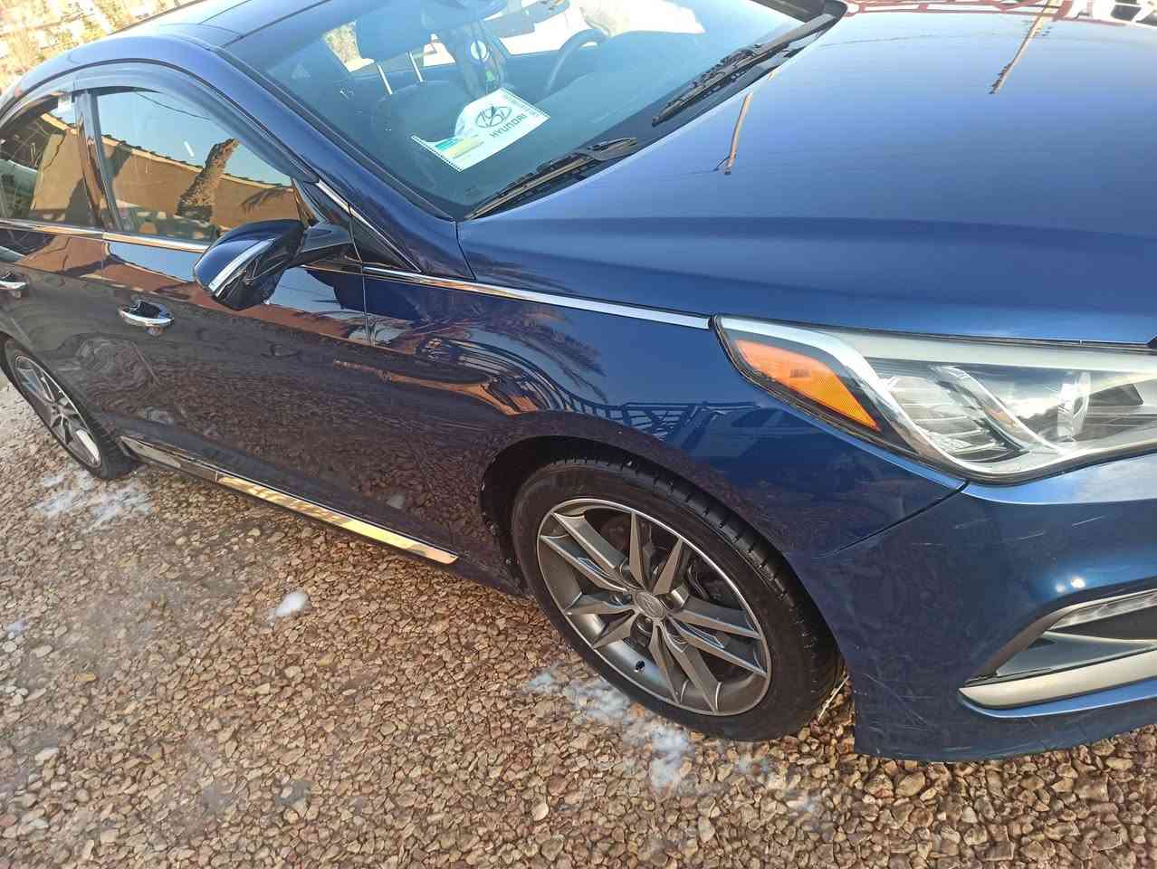 سوناتا موديل 2016وارد امريكي محرك 2000تيربو👍
داخله كلين بيه تقرير 
لا غرق ولا ضربه 
ضربه بيه بالعراق الباب الخلفي جهه العبري والباب مبدأ
م ..

رادار امامي +رادار جانبي 
كامره خلفيه دواره + حساس خلفي 
مانع انزلاق + تحديد مسار + توقف ذاتي 
اوتو هولد + سايد بريك بصمه + مود درايف ايكو + نورمال +سبورت
شفتات استيرن رياضي حرف D
السياره   ترحيب عند الاقتراب + الجنطه ذكيه تفتح عند الاقتراب 
الشاشه ابل كار بلي حجم الكبير 
اربع كشنات تدفئه تبريد كشنات جلد 
سماعات انفنتي صوت + دمام خلفي بلادي 
قطعتين تبريد 
كشن السائق خزن وضعيتين وضعيات 
اللايت الامامي LED دوار ويه حركة الاستيرن ماشيه 121الف كيلو 
سياره خير من الله تشوف بعينك 
رقم سليمانيه دولي 
بأسم شركه بالنجف تحويل وكالة بالي يعجبك 
والرزق على رب العالمين 

وبعد هواي ماعرفهم 
مكان السياره نجف 
للاتصال واني خاد***********
