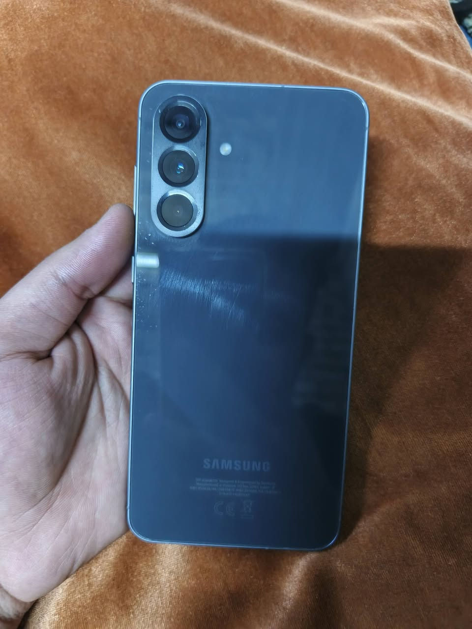 سلام عليكم
سامسونج a56 5g ذاكرة 256 رام8 جهاز نظافة 💯💯 الملحقات فقط كارتونة السعر 375 وبي مجال بسيط مكان بغداد


**إذا كنت صاحب هذا الإعلان وتريد حذفه لأي سبب، رجاءا أرسل رسالة إلى الدعم الفني**