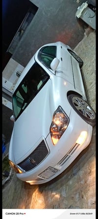 شاهينه ابيض صدفي ادوات جنطه  كامله السياره مابيها اي نقص 07725753702