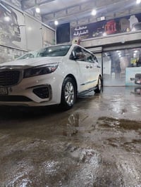 عندي سيارة سيدونا وارد امريكي لبيع موديل 2018 باسمي ماشة 169 حادثهة جا...