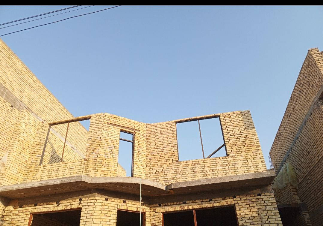 خلف بناء متفرغ حاليا 
شغل درجة اولى 
***********
