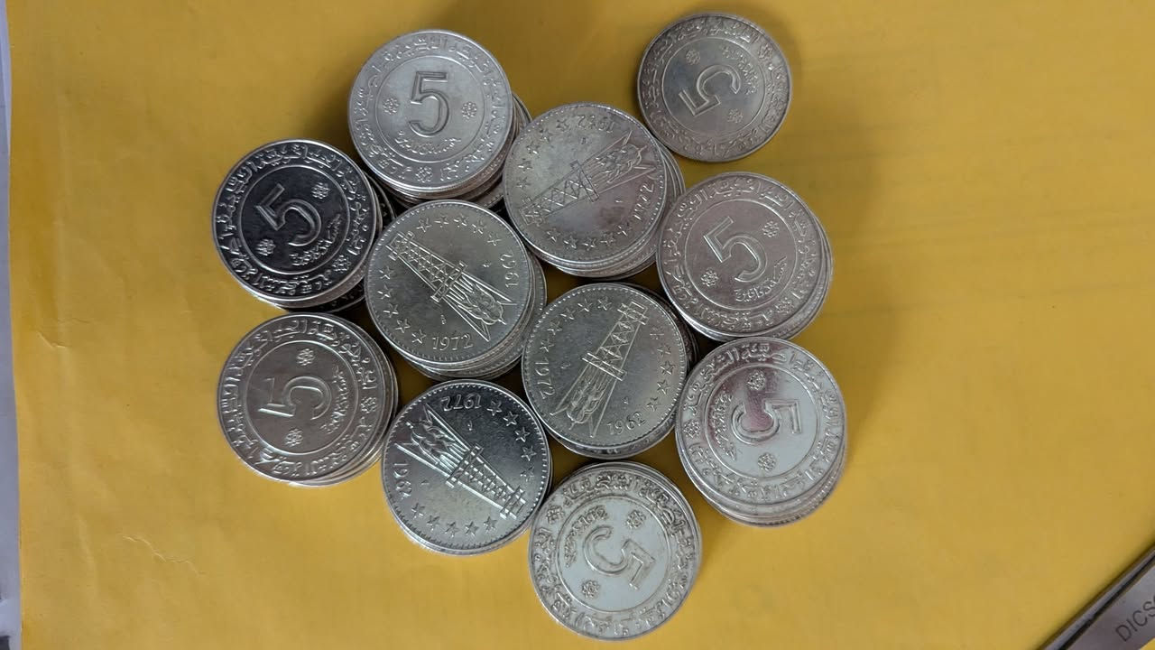 5 دينار فضية 60 حبة جديدة
السعر 7500 دج للقطعة

راهي جديدة مانيش نبيع كاس

مرحبا بخاوتي


**إذا كنت صاحب هذا الإعلان وتريد حذفه لأي سبب، رجاءا أرسل رسالة إلى الدعم الفني**