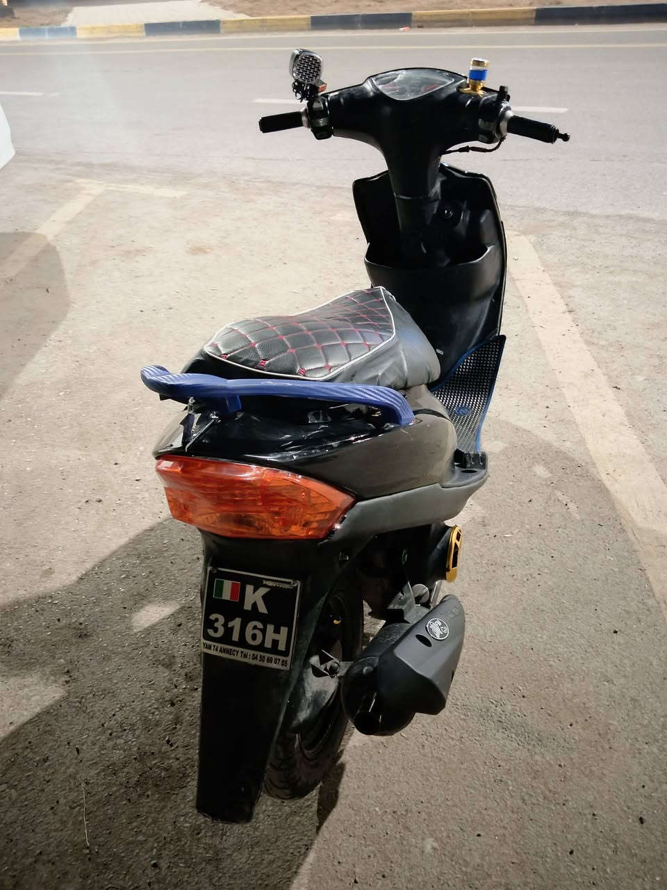 السلام عليكم دراجة ماكس عدلة للبيع شغاله سلف هندر مكينه لاتنقيص لاتبخير ناعمة شلعة ومعدل كهربائيات شغالة لايت زنون كيج بانزين شغال دبلات شغاله استاند صفح تزويد افلاوين تزويد عمبار تزويد دراجه كاملة السعر 475العنوان اديالئ التحرير الرقم ***********
