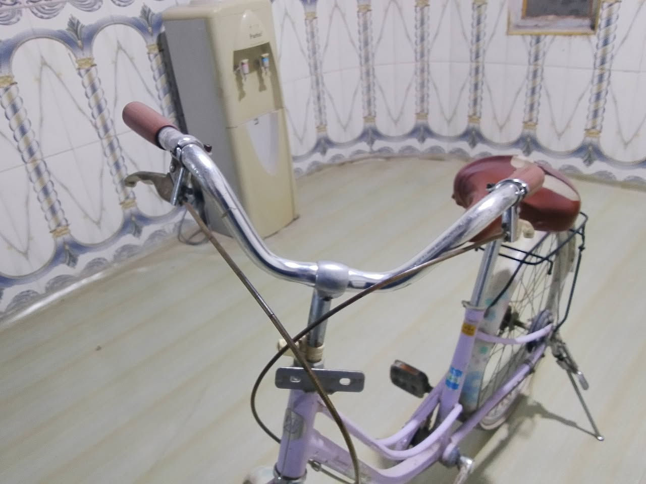 سلام عليكم بايسكل للبيع موديل 2018 ياباني بايسكل بعده جديد تخم تاير بس تاير الوره يرادله تبديل كلوب امامي مربوط بلستيرن رنكات جديدات زنجيل ابلادي السعر 95 وبيه مجال للشراي مكاني البصره كرمت علي ابوصخير الرقم ولاستفسار ***********
