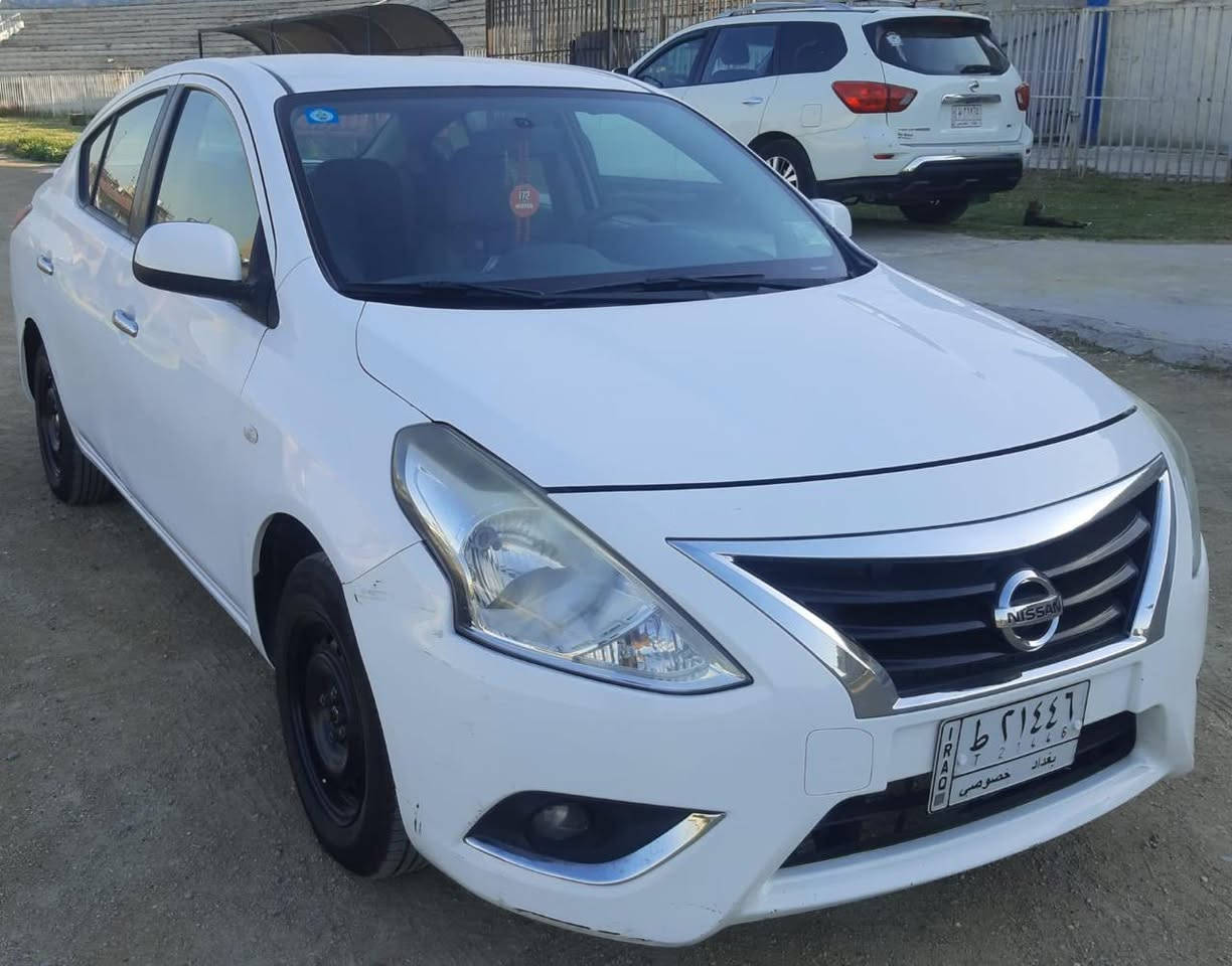 السلام عليكم 
نيسان صني موديل 2019 
رقم بغداد 
سيارة نضيفه تخم تاير جديد مدوشمه 
كير محرك كفالة 
السيارة جاهزه من كلشي 
السعر 100 وبيه مجال 
مكان صاحب السيارة الوزيرية 
رقم :***********
