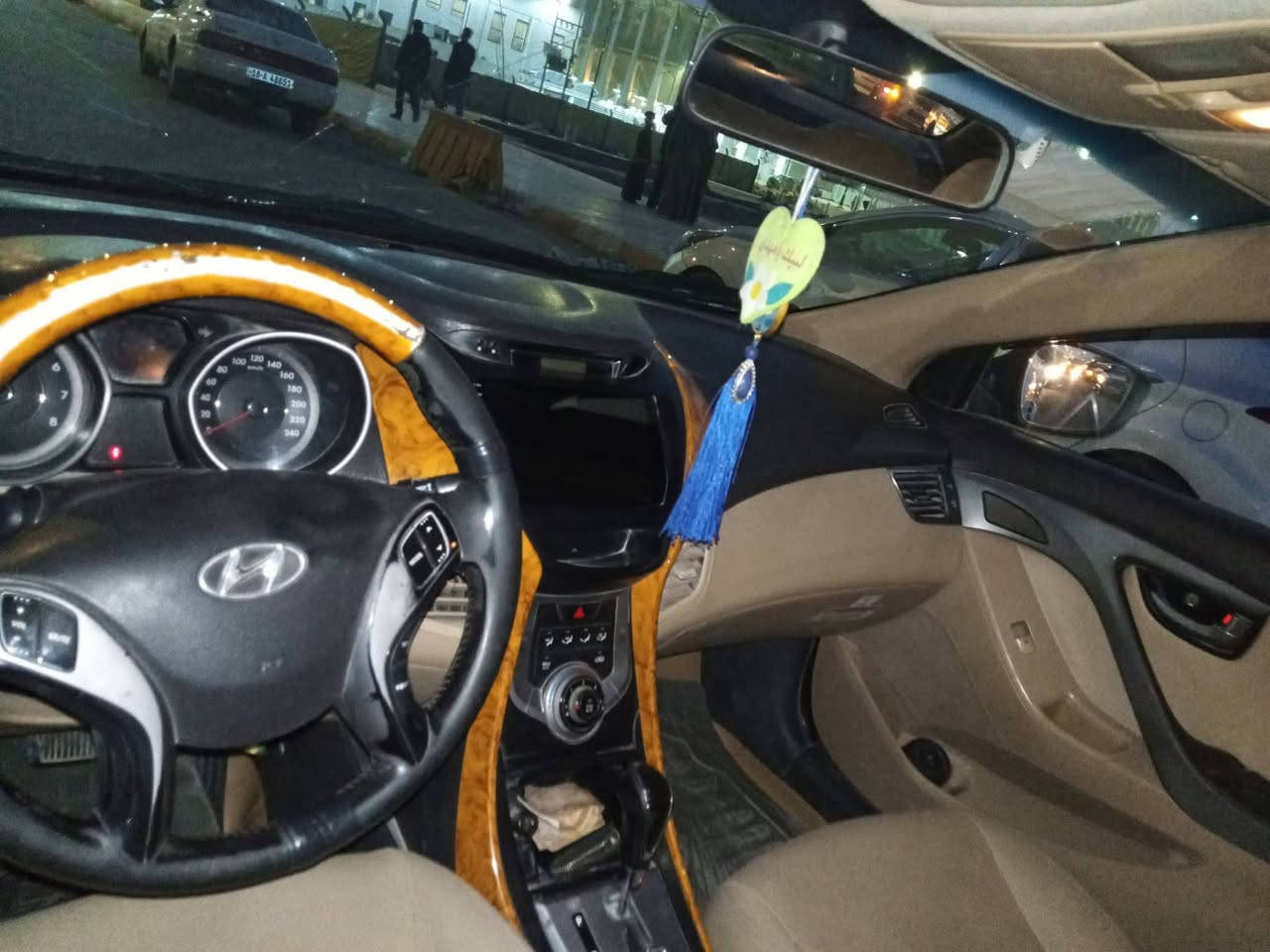 السلام عليكم
للاستفسار *********** يوجد وتساب 
النترا موديل ٢٠١٣ خليجي رقم بصره تحويل مباشر سنويه مشروع وطني ل ٢٨  راعيها بالناصرية فول مواصفات محرك 1800  جاهزه ع الأخير تبريد ثلج كهربائيات كلها شغاله سياره بيها صبغ داير الجاملغ الخلفي الأيسر والدوس تجميل والباقي مكفول ضربه وصبغ وتبديل السعر 105  وبيهه مجال مكان السياره ناصريه رجاء بس الشراي يتصل
