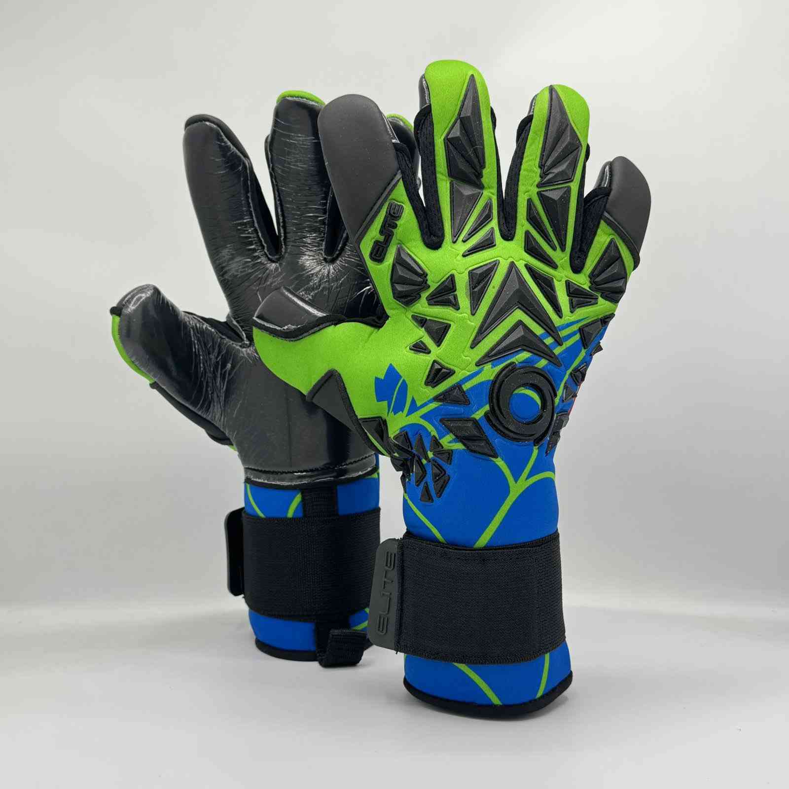 � قفازات الحارس الاحترافية 🔥
🖐 قبضة مثالية | 💪 تحمل عالي | 🏆 جودة ما تتغير

✅ خامات أصلية ومريحة
✅ ثبات ممتاز مهما كانت المباراة

📍 متوفر بمحل تجهيزات حسين مزهر الازبجي
📌 شطره عمارة الشاطئ، قرب جسر الحاج خيون


**إذا كنت صاحب هذا الإعلان وتريد حذفه لأي سبب، رجاءا أرسل رسالة إلى الدعم الفني**