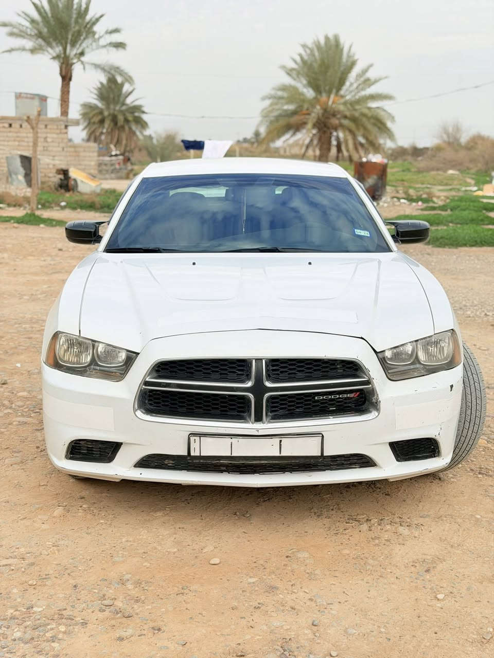 جارجر 2014، ادوات نظيفة فول مواصفات، ما يحتاج تصرف عليها ألف دينار، كاملة مكملة.
گير طياري + بصمة، السيارة على الآخر من حيث النظافة والأداء.

السعر 73 بيه مجال بسيط للجادين،
ولا حد يكلي غالية… السوق بيه من 50 للـ65، بس هاي تختلف من تشوفها على الطبيعة.

تعال شوفها، وإذا مو أحسن من الصور والكلام… اعتبرها ببلاش وخذها �
***********
