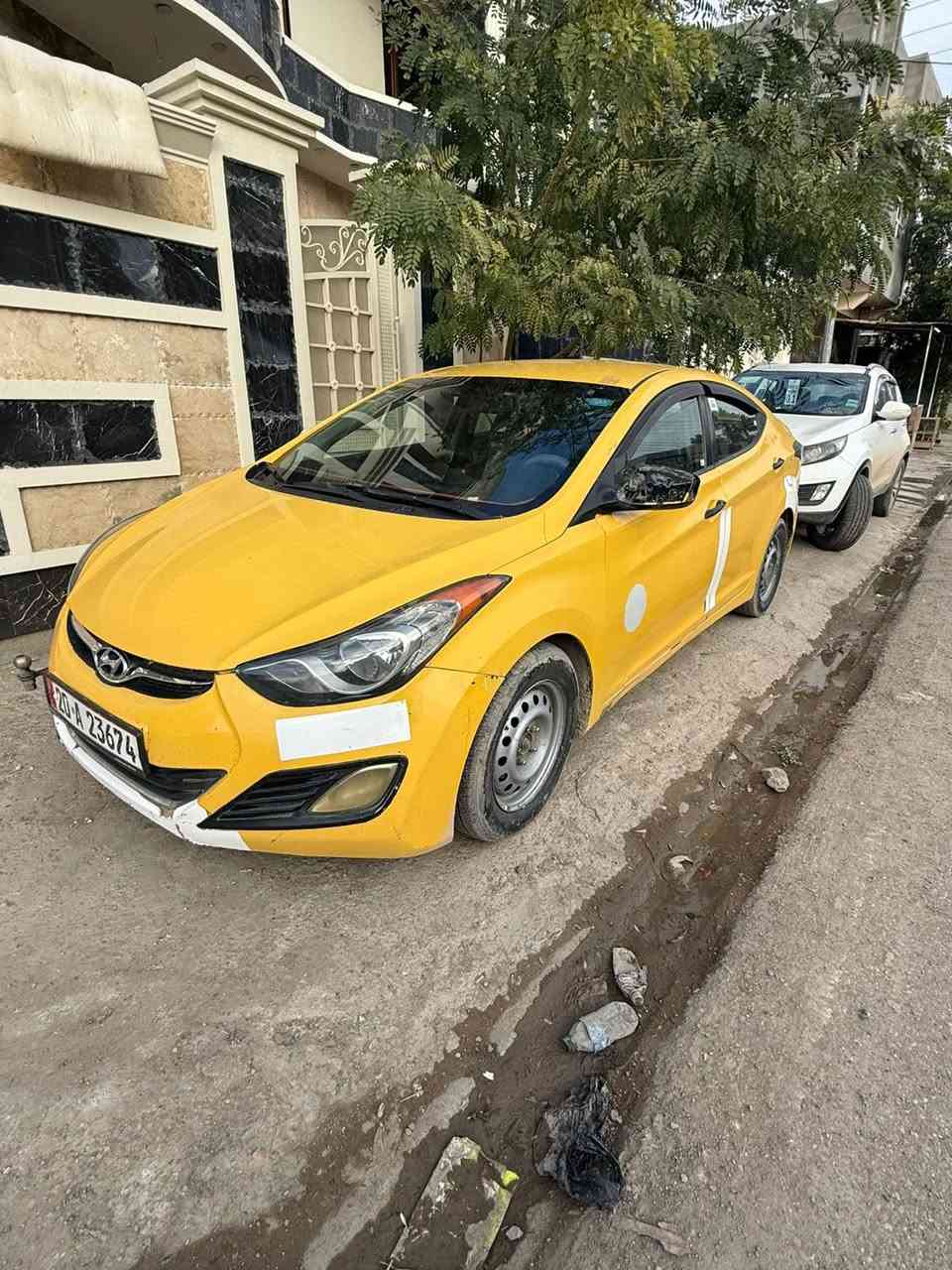 سلام عليكم 
النترا موديل 2013 وارد امريكي ضرر جاملوغ مبدل بلادي بدون دواخل بدون ارباك بدون معجون كير محرك مكفول صدر تخم تاير كله جديد مابيها اي نقص 
مكانها بعقوبه المركز 
رقم *********** 
سعرها 95 وبيها مجال بسيط
