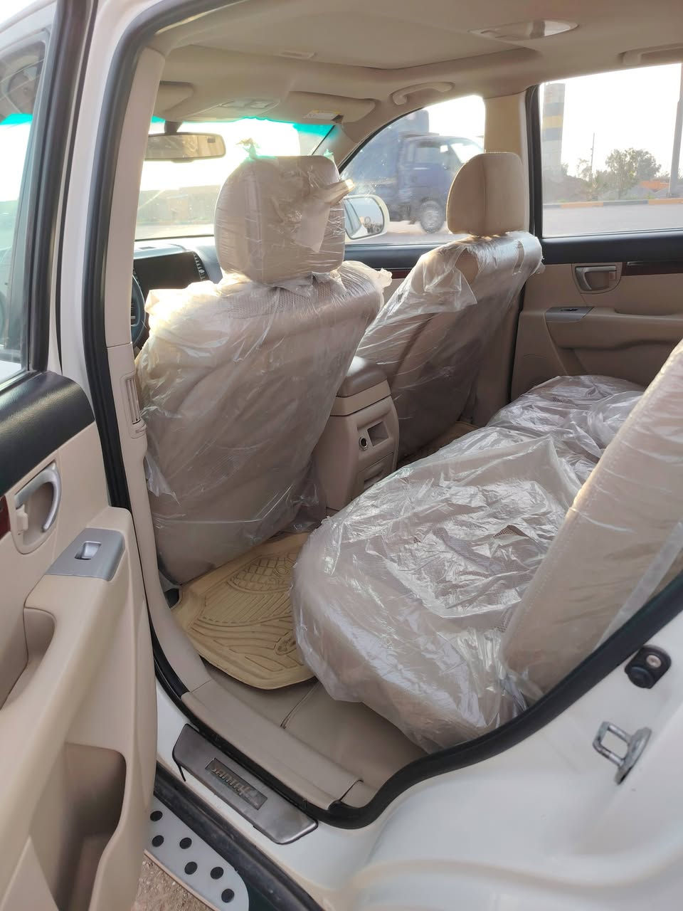 السلام عليكم سنتافي موديل 2009
كير محرك شرط محرك ما مفتوح 

رقم أربيل  باسمي 

__________________

مواصفات /فول 1/1 ما عده بصمه 

فتحه سقف ⚠️

تحكمات ستيرن ⚠️

اشاير مري ⚠️

5ويل كروم ⚠️

بلجكتورات ⚠️

لايت لد وعدسه ⚠️

لايت زنون ⚠️

بك لايت لد ⚠️

3 قطع تبريد ⚠️

__________________-

السياره بيها شبر بالبنيد فقط

بدون بارد بدون رصعات ⚠️

بدون جراد السياره مكفوله كفاله عامه⚠️ 

_____________________________

طخم تاير جديد 

صدر امامي خلفي جديد 

كلو شرط 

________________

للستفسار الاتصال علئ الرقم ***********

مكان السياره ديالى جديدة الشط
