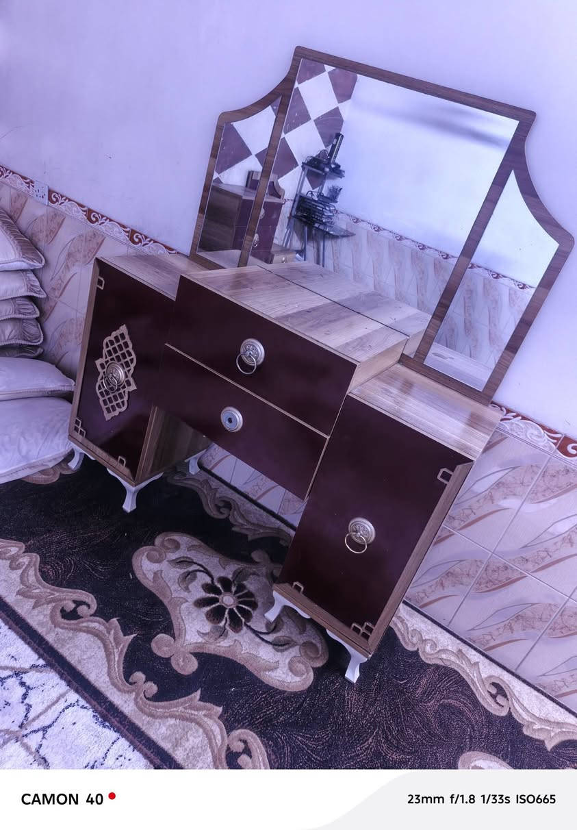 السلام عليكم غراض البيع دوشك طبي ميز تواليت ملاحقات غرفه ب125 دوشك بعده جديد ضقط عالي ومرجوحه تسكام الحجم الكبير ب85المرجوحه هيه دوشك مالته شراي يتصل ***********
