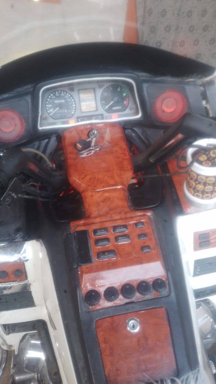 كولدن موديل ٨٨ رقم انكليزي ديالى دراجه مكفوله من محرك كير بك جك. تخم تاير نقص كاب واحد كهرباء كلهه شغاله ماناقصهه شي رقم وسنويه ثاني يوم احولك اي ستفسار خابر وتدلل ***********
