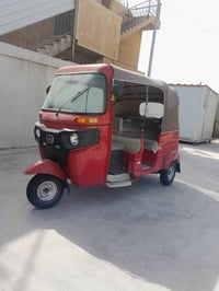 تكتك للبيع مصبوغة صبغ عام موديل 2108 السعر 5ملايين ونص وبيها مجال للتو...