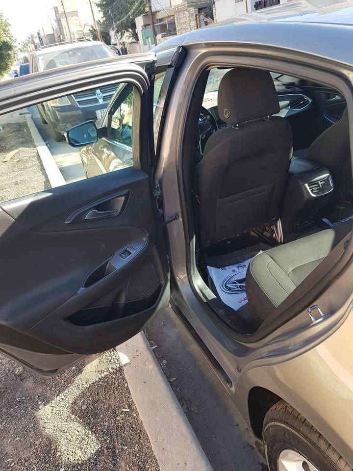 Malibu 2018 LT  اقساط اقساط مقدم 
السعر حسب المقدمة
كير AT وارد (كندي) ٦ نمر
شاشه كبيرة كار بلي واندرويد اوتو 
شاشه اعطال ملونه 
تبريد قطعتين ثلج + منافذ شحن سريع وكهرباء
نظام صوت بلادي ٩ سماعات  Beats Studio  
حساسات شغاله+ اشاير بالمري 
٦بصمات  + تشغيل عن بعد
كشن كهرباء
رقم سليمانيه هزه وسنويه جدد 
تايرات جدد حداديه جديده باتري جديد
ادامه كامله 
السياره فقط حزام كلير من الوارد
العنوان بغداد


**إذا كنت صاحب هذا الإعلان وتريد حذفه لأي سبب، رجاءا أرسل رسالة إلى الدعم الفني**