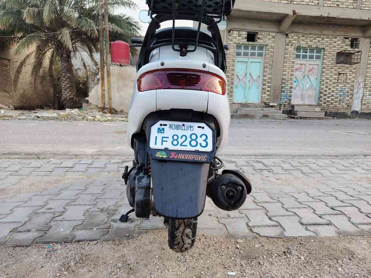 سلام عليكم دراجه فراشه نظيفه ما بيها شيء.دراجه خوه نظافه كل نقص ما بيها..دراجه كل نقص ما بيها كلها شغاله.دراجه مال حاويه صالح 20 يوم طالعه من الوكيل مو كاتبتها موجوده.سعر 550 وبيها مجال.مكان الدراجه نجف.***********
