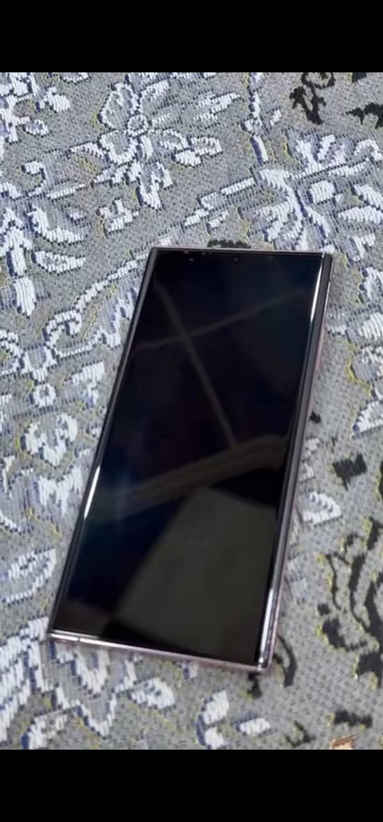 للبيع او مراوس بشي يعجبني
شراي يجي خاص او يخابر👇
***********
Galaxy Note20 Ultra
نضافو%100
جهاز بدون غراض
طبع+شخط مكفولات بشرط
دبل سيم كارت شرق اوسط 
كامرات 4k
كامره زوم50X 
بصمه بشاشه + بصمه وجه
256كيكا
8رام
معروفة مواصفات النوت
