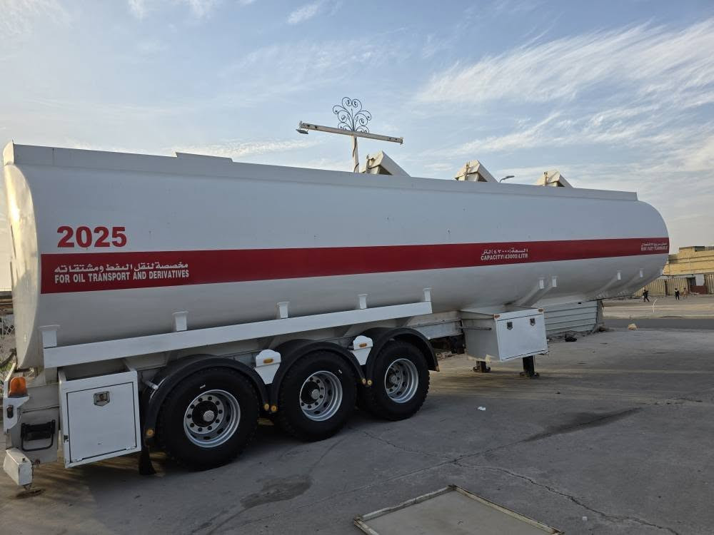 للبيع صهريج شاكر موديل ٢٥ حمولة عالية بدون تاير زيرو ما مشتغل السعر ١٠٥ البصرة  *********** البصرة, العراق
