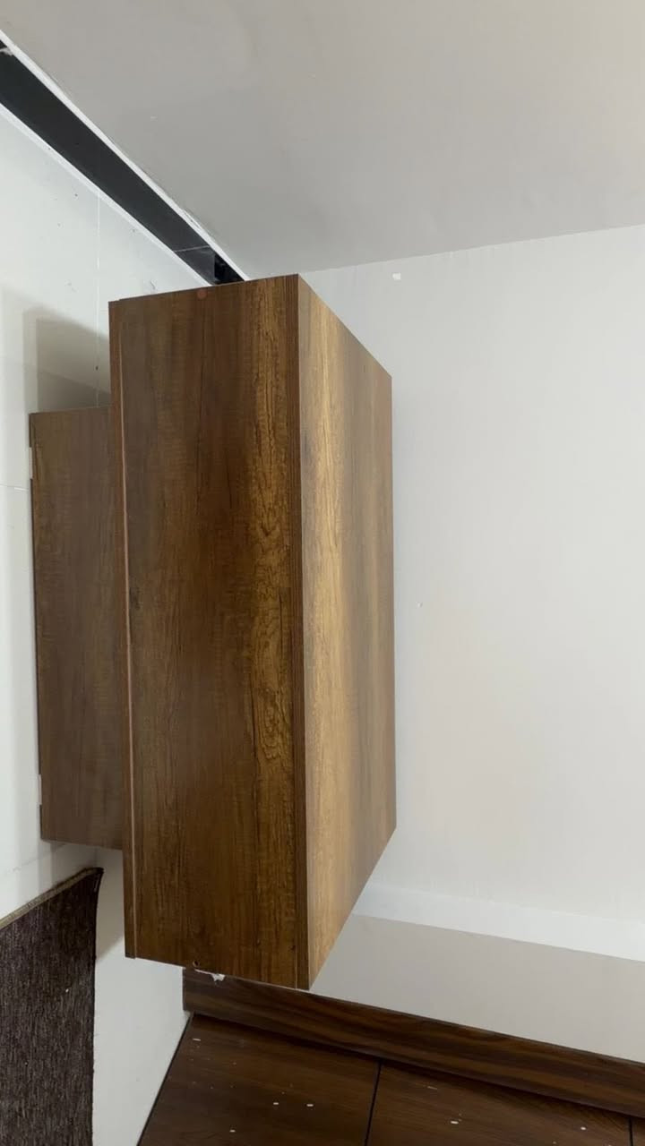 طبلة خشبية للبيع بدون اي ضرر اشتريتها جديدة وطلعت كبيرة لان الصالة مالتنا كلش صغيرة
العنوان الدورة 

اشتريتها ب٨٥  الف 

اريدها ب ٦٠ الف 

ارتفاعها ٥٠ سم 
قياسها ١٠٠*٦٠ سم 

بدون اي ضرر كلش جديدة


**إذا كنت صاحب هذا الإعلان وتريد حذفه لأي سبب، رجاءا أرسل رسالة إلى الدعم الفني**