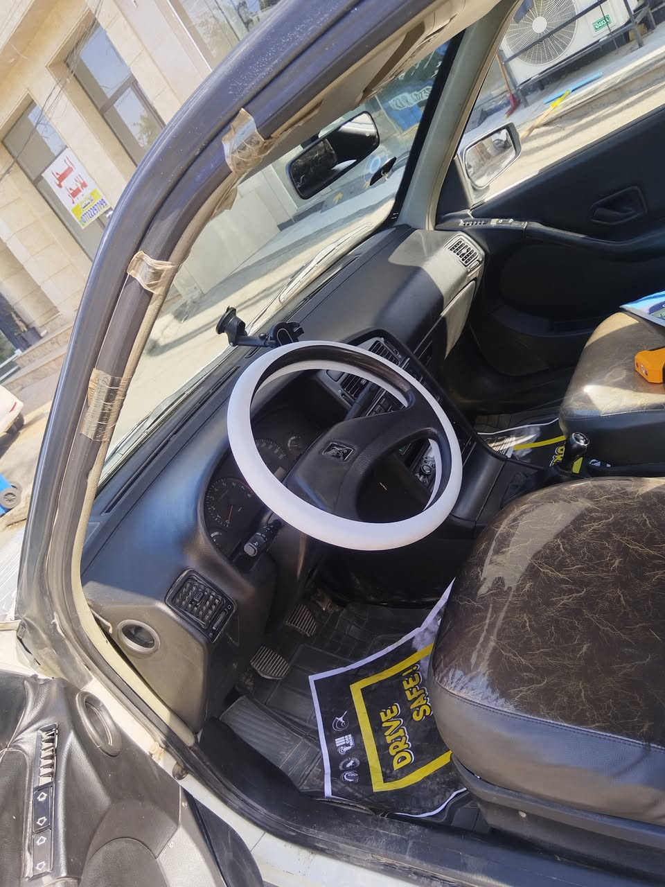 بيجو GLX2012
قطعتين صبغ
بغداد
الباقي مكفول
السعر ٤٢
*********** علي
