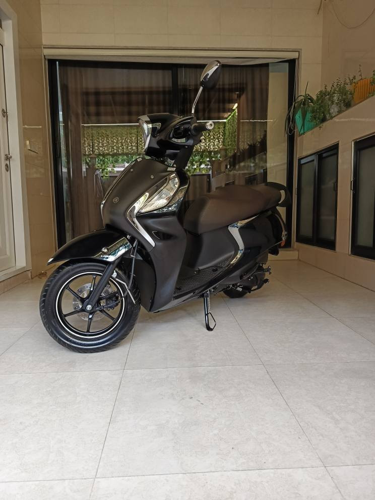 دراجه ياماها 2024.
-ماشيه فقط 2,600KM.
-حجم المكينه 125CC.
-المواصفات:-
-نضامECO اقتصادي
-نضام ABS. 
-الاضائه LED. 
-استاند كهربائي. 
-عداد كيلو متر لدورة الدهن . 
-عداد السرعه الكتروني. 
-كيج البنزين الكتروني. 
-نضام اطفاء ذاتي للترفك لايت. 

-العنوان :- اربيل_فرمانبران.
-رقم الهاتف:-***********. أربيل, العراق
