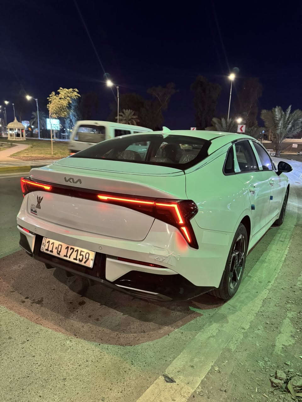 سلام عليكم k5
موديل 24 خليجي مكفوله 
ماشيه 8 آلاف 
اب اسمي سياره 
بصمه تشغيل عن بعد 
كرسي كهرباء 
شاشه متصله 
حساس امامي خلفي 
صاج 
قطعتين تبريد 
محرك 2500 
4 انضمه قياده 
تبريد لمس 
باقي مواصفات معروفه 
العنوان بغداد الدوره المهديه الثانيه 
هاتف ***********
السعر 223$بيها مجال
