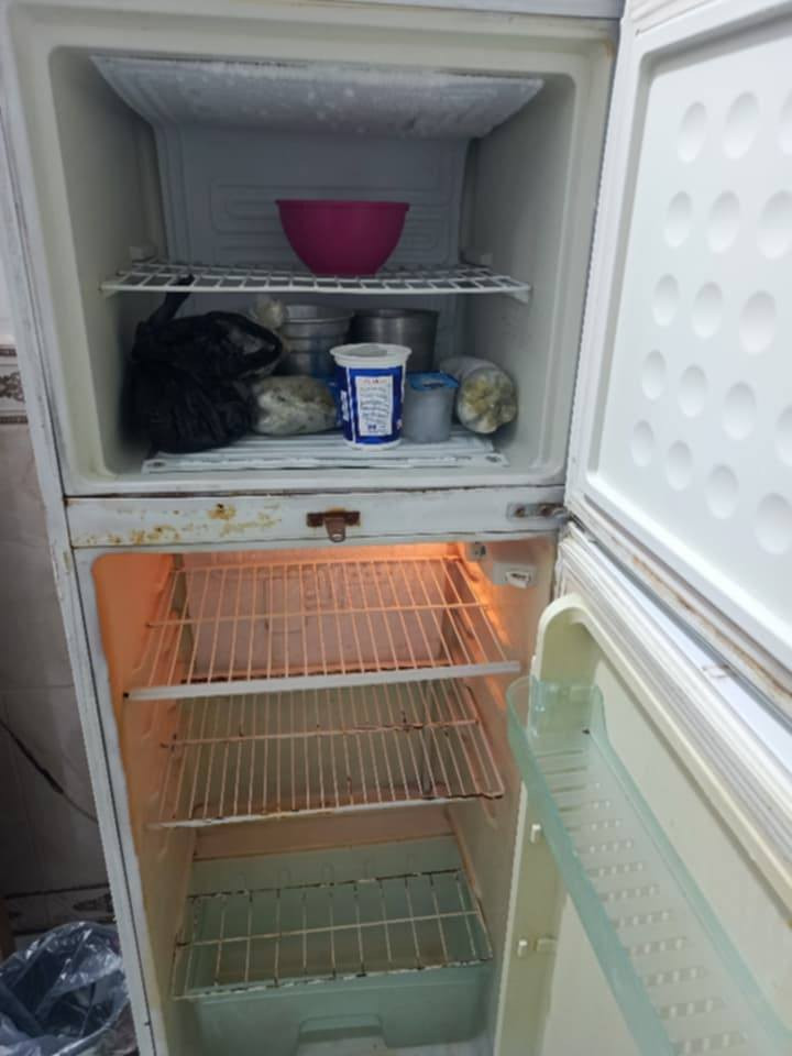 الطباخ سعره 155 وابي مجال كريازي باب اول كلهرشغال واع الفحص  والثلاجة سعره125 وابيه مجال والتنور الكهربائي سعره 30 وابي مجال والسبلت المتحرك سعره ب180 وابي مجال والهذا سبلت انفيرتر يشتغل مولدة ووطني يسحب ٣امبيرات الماطور مالته ضعيف نهايتة ١٠٠   والطابعة سعره ب80 وابيه مجال مكانهن الغرض نجف


**إذا كنت صاحب هذا الإعلان وتريد حذفه لأي سبب، رجاءا أرسل رسالة إلى الدعم الفني**