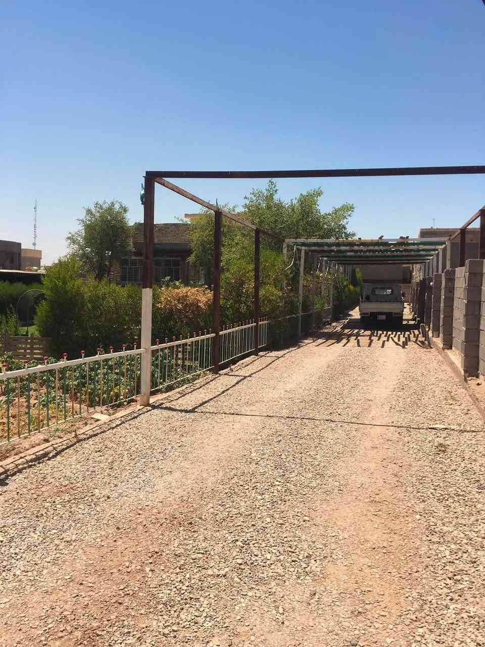 دارللبيع المساحة ١٩٠٠متر البناء ٢٢٠ متر ٣ غرف نوم  استقبال  مع صالة  سند ٢٥ بغداد جسر ديالى الكرغوليه خلف محطة الوقود السعر ٤٠٠  مليون  / ***********
