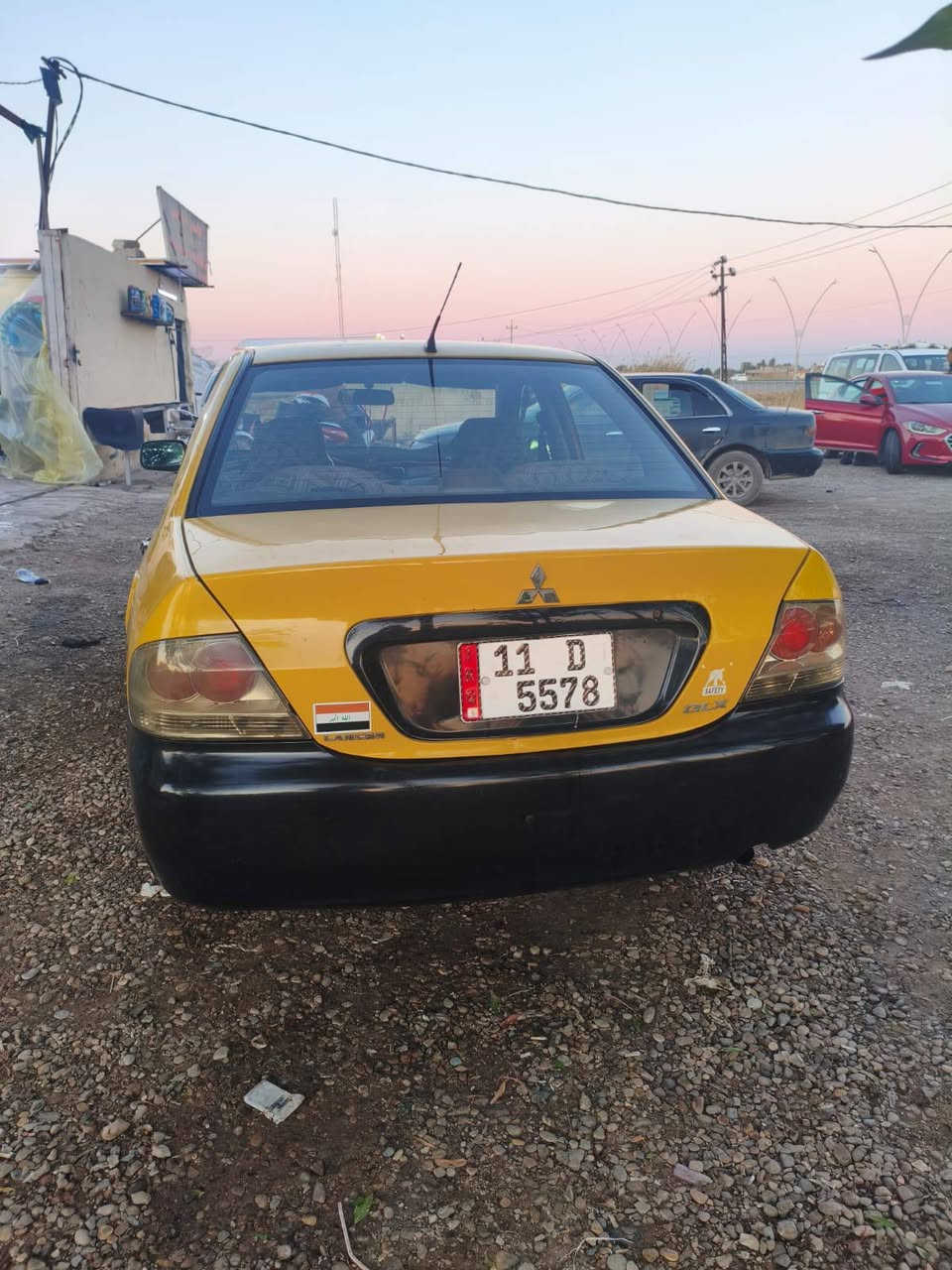 السلام عليكم لانسر 2010 رقم بغداد خطها جوال مشروع وطني السعر 70 وبيها مجال بسيط للأستفسار ***********
